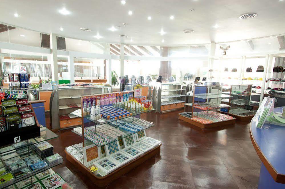 Uniland Golf & Resort Nakhon Pathom Exterior foto